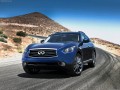 Lancement du FX 2012 d’Infiniti : un profil avant redessiné aux lignes dynamiques et un nouveau modèle Limited Edition