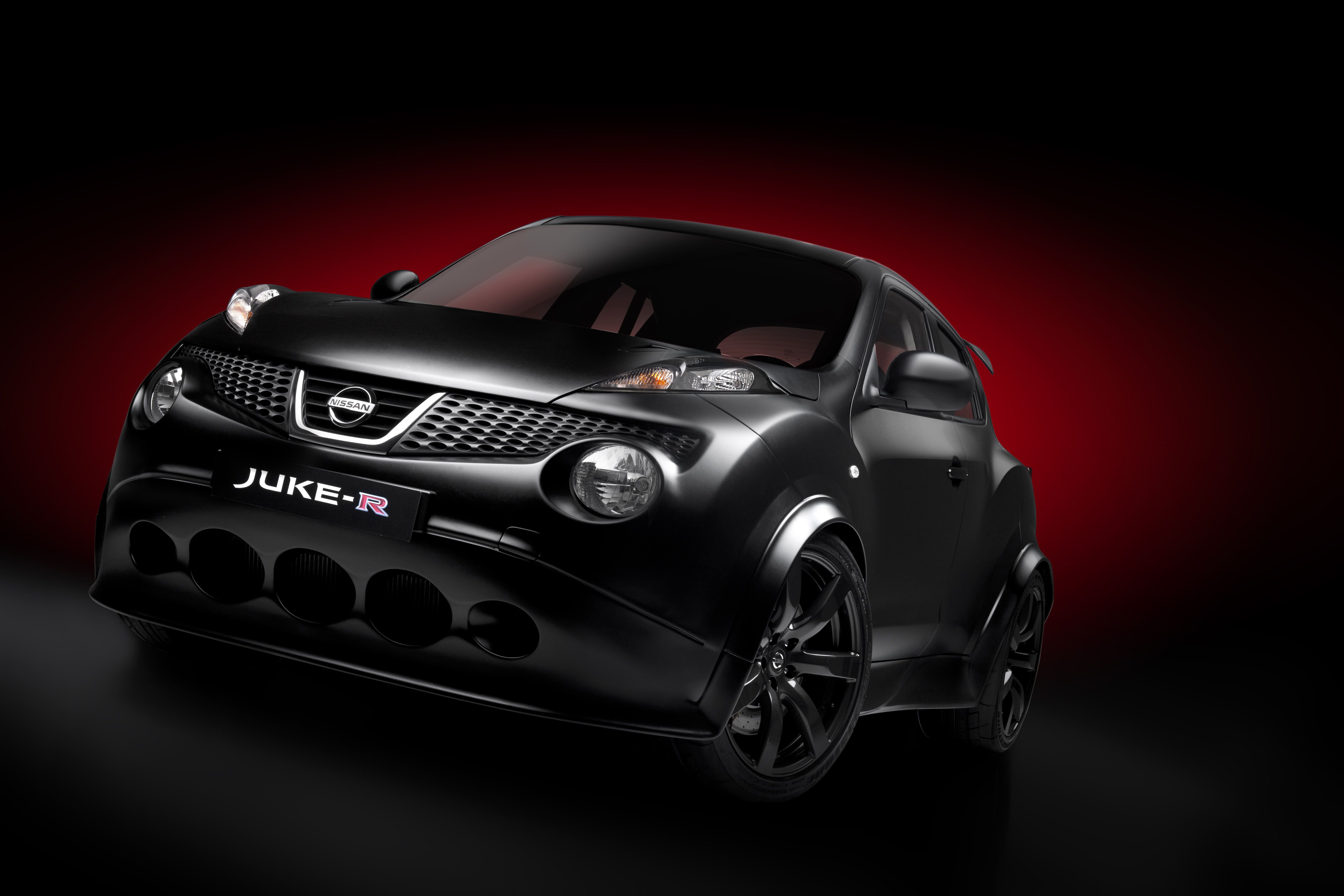 Juke-R de Nissan, angle avant
